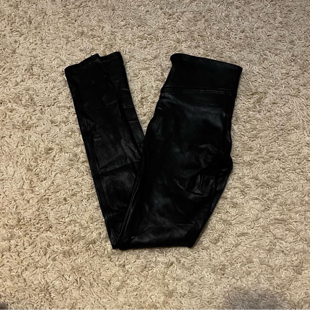 Spanxs Women’s Faux Leather Leggings Size Small